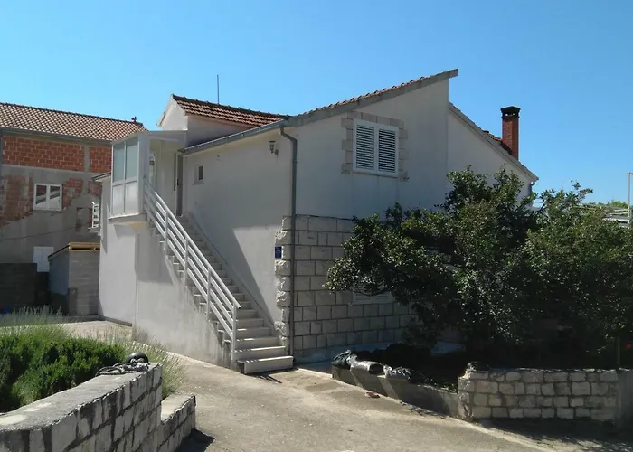 Blue アパート ヴィガニ